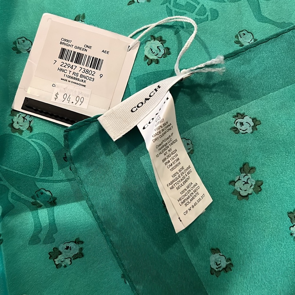 NWT Coach horse & carriage Silk Scarf - Picture 6 of 6